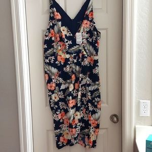 NWT Lovely Navy Floral Dress